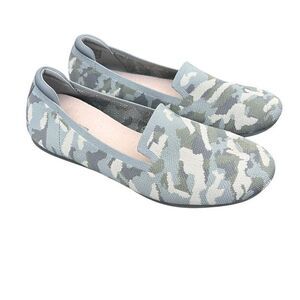 Clarks Cloudsteppers Carly Dream Flat Camo Women's 8.5 Slip On Loafers Knit‎